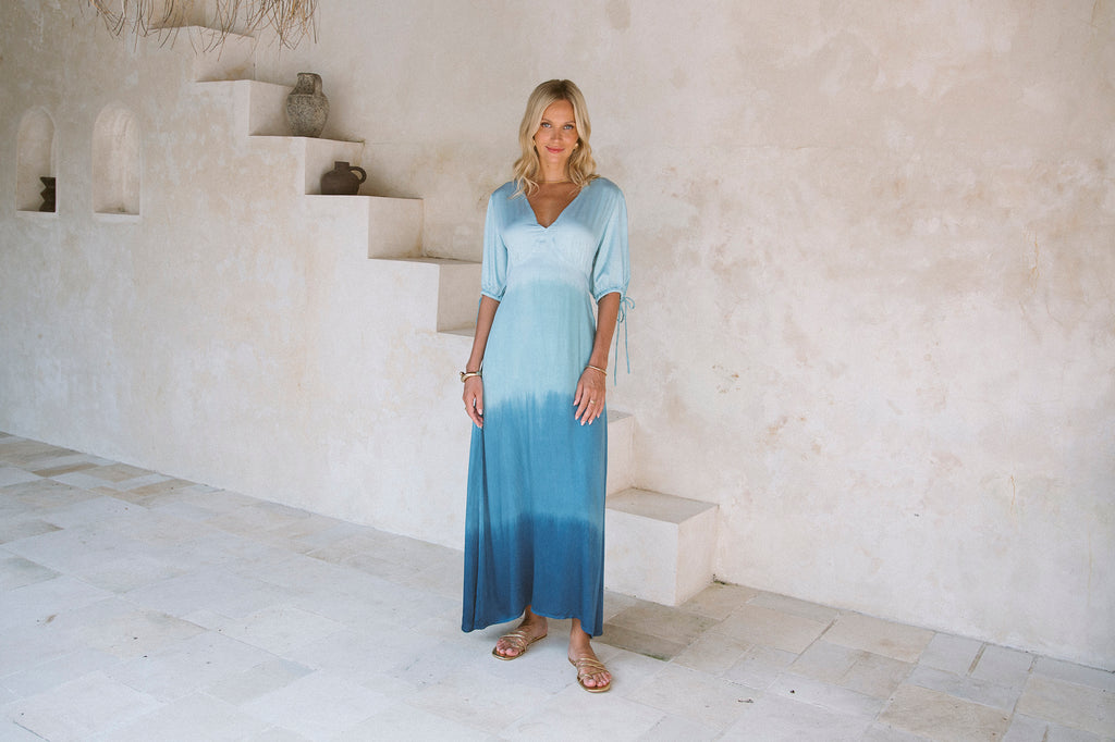 amori maxi dress Dip Dye Amor Maxi Dress Indigo / Medium