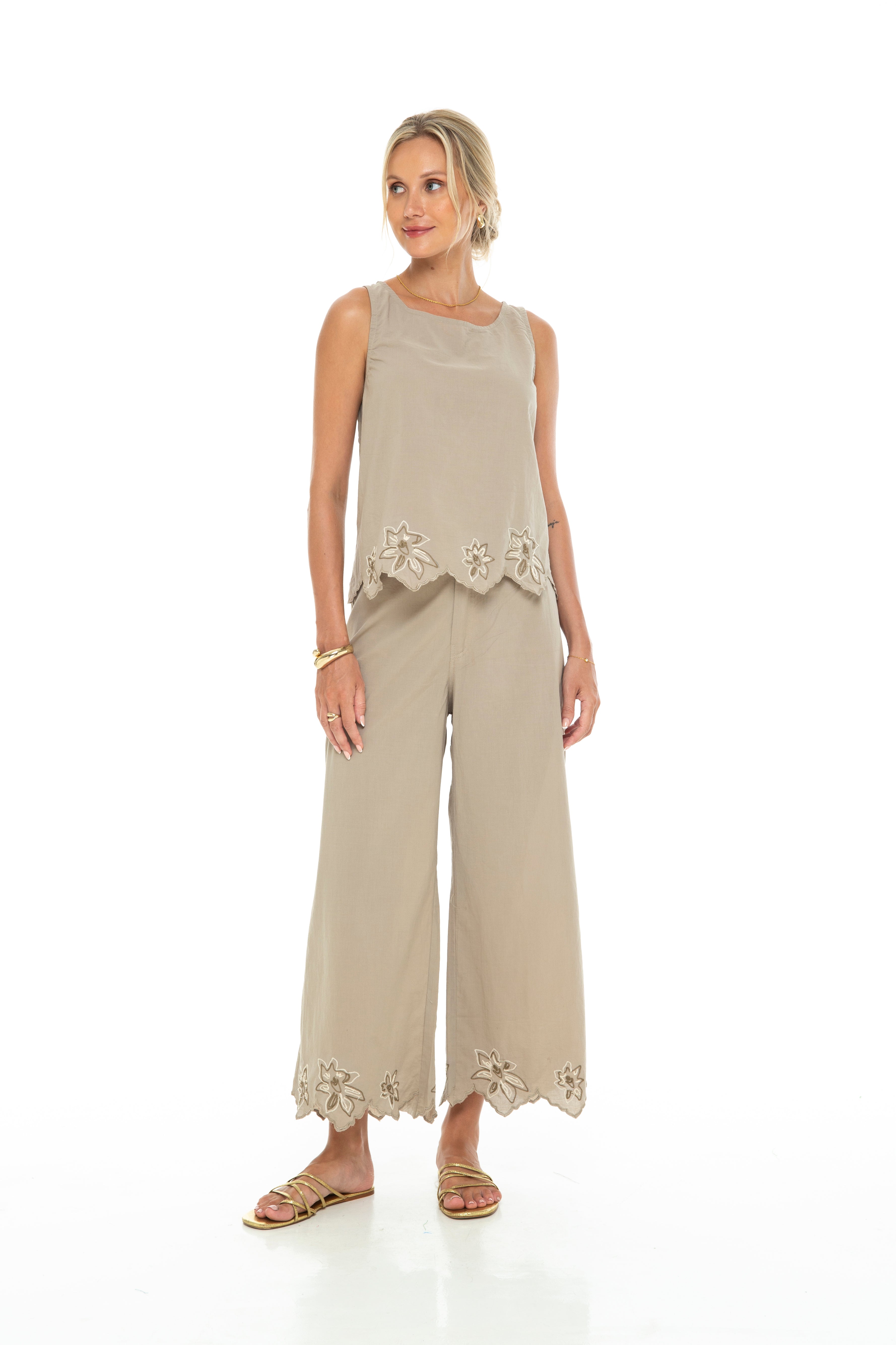 Embroidery Short Sleeve Top | Phie Collective